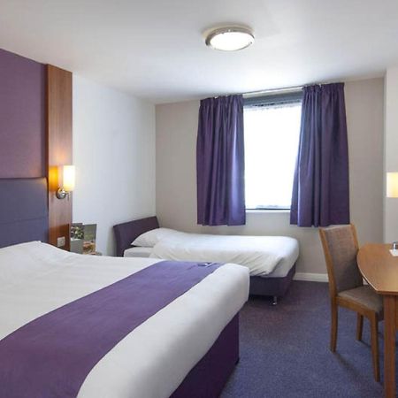 Premier Inn Glasgow City Centre - Argyle Street Екстер'єр фото