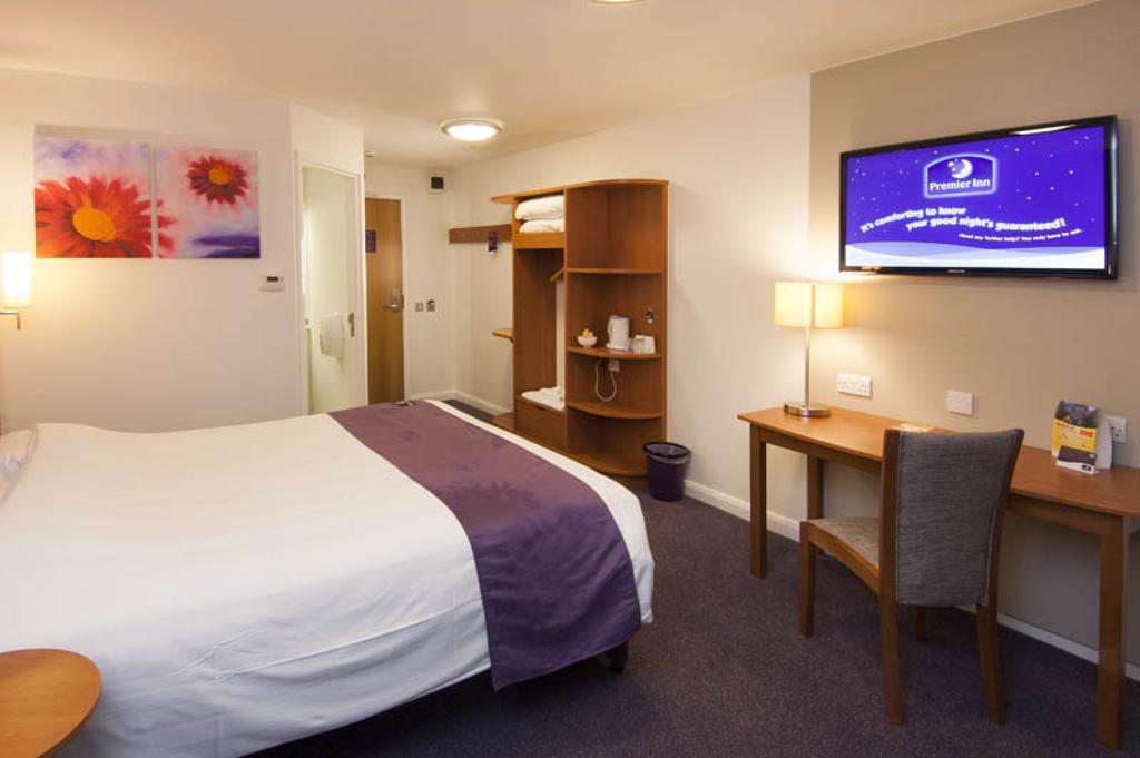 Premier Inn Glasgow City Centre - Argyle Street Екстер'єр фото