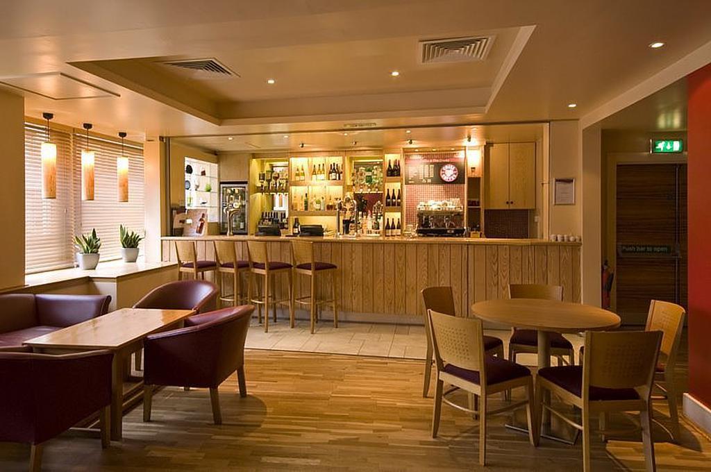 Premier Inn Glasgow City Centre - Argyle Street Екстер'єр фото