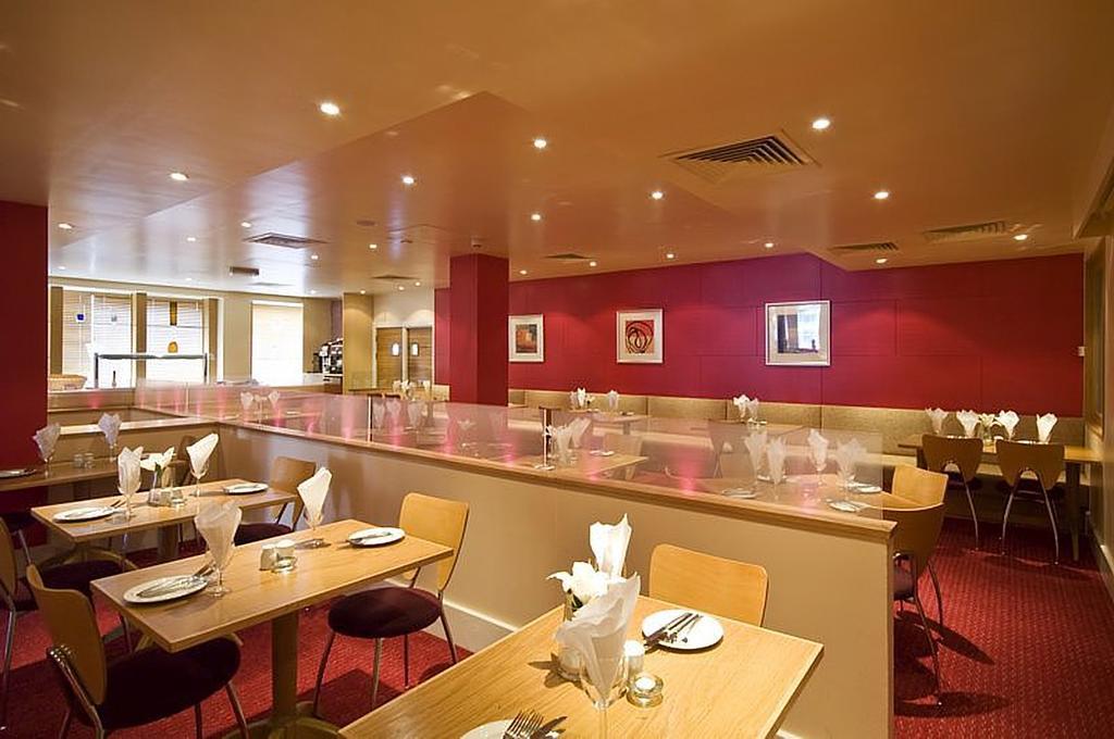 Premier Inn Glasgow City Centre - Argyle Street Екстер'єр фото