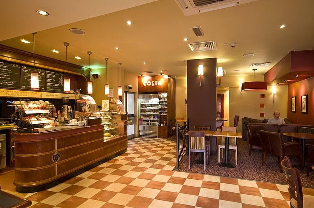 Premier Inn Glasgow City Centre - Argyle Street Екстер'єр фото